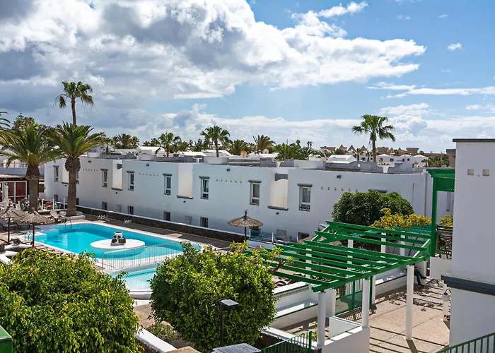 Daire Guasimeta Duplex - Pool & Balcony